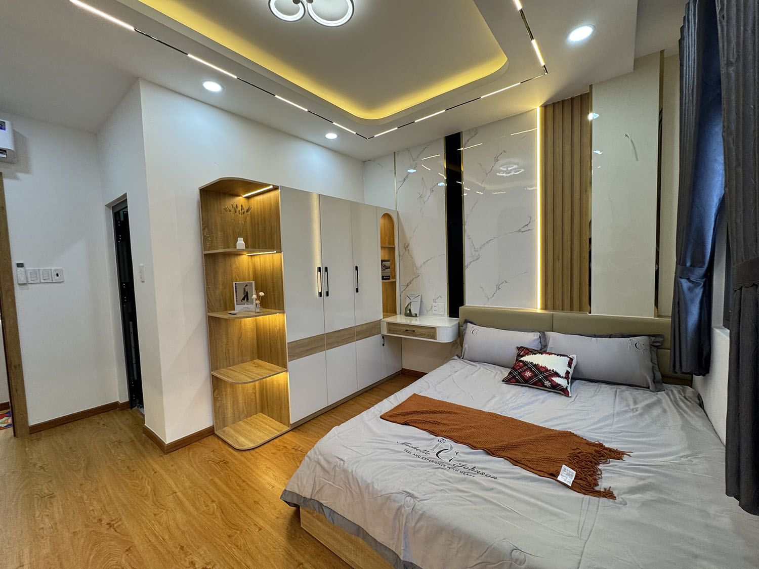 Lửng+1 lầu 4,2x12=50m2 có phòng master tầng trệt cho người lờn full nội thất khu vip Nguyễn Văn Đậu